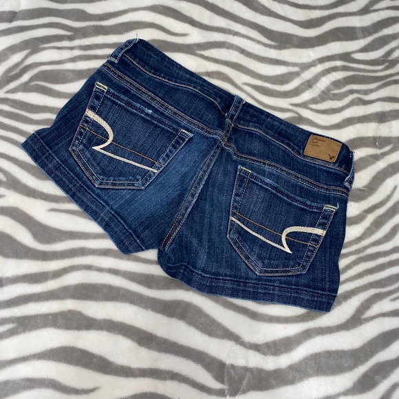 Jean American Eagle shorts
Size 0
$15 - Picture 2 of 2